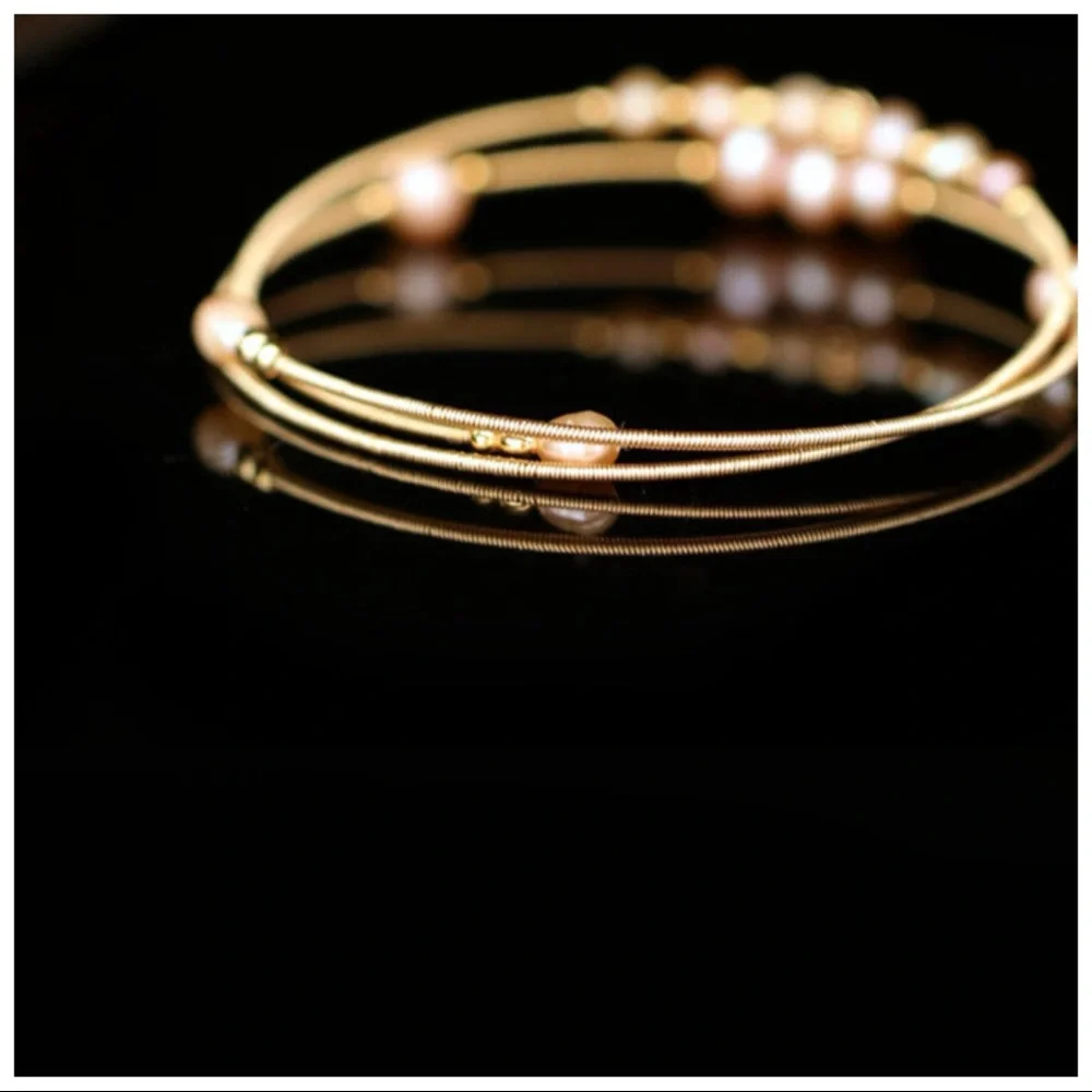 The Esthelle Natural Pearl Adjustable Romantic Bracelet - Picture 5 of 7